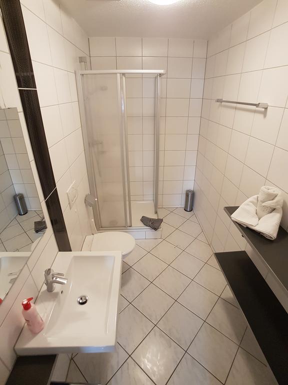 Boardinghouse Sinsheim Zentral Am Burgplatzホステル エクステリア 写真